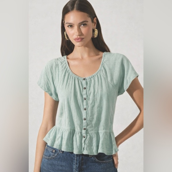 Aeropostale Tops - Babydoll Mint Green Top Short Sleeve Shirt M